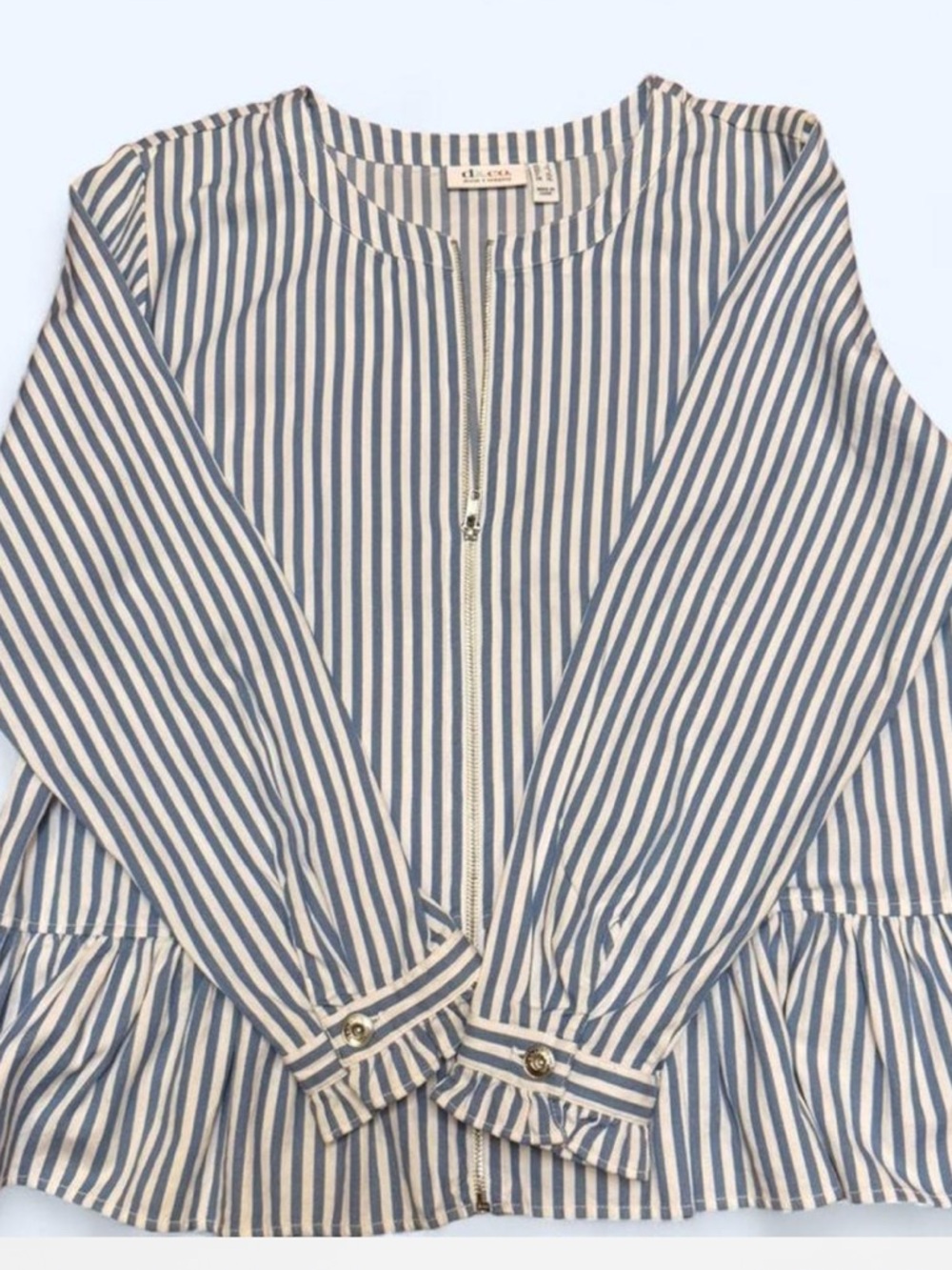 D&Co. Striped Zip-Front Peplum denim jacket in Blue and White - Picture 4 of 7